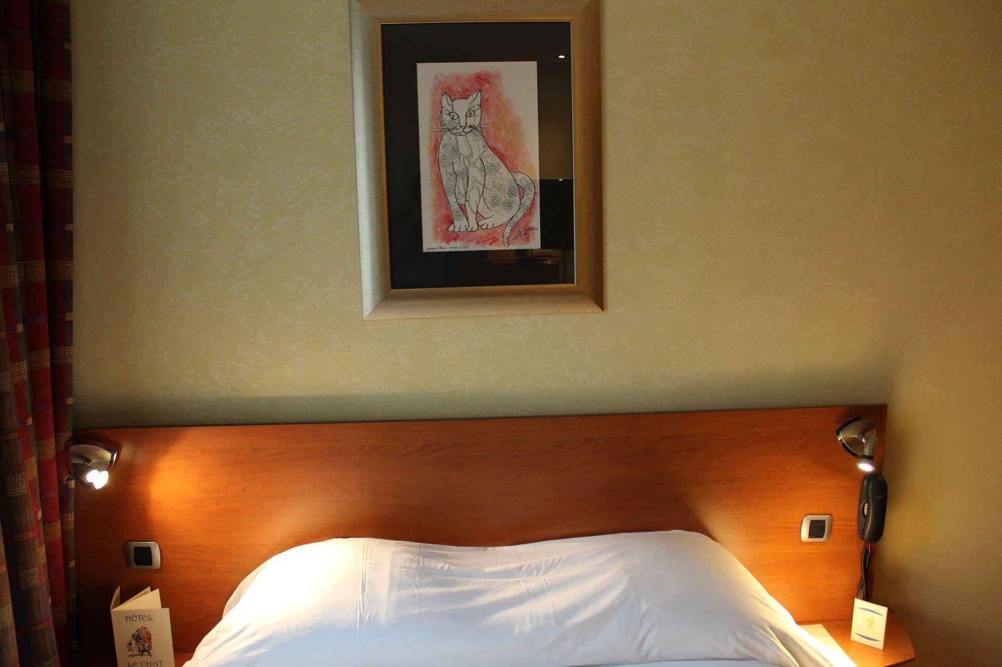 In Situ Hotel Valenciennes Bagian luar foto
